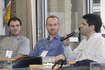 Adriano de Cezar, Matthew Kleban and Gonzalo Iparraguirre